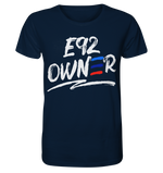 Lade das Bild in den Galerie-Viewer, BGKE92OWNER Organic Shirt
